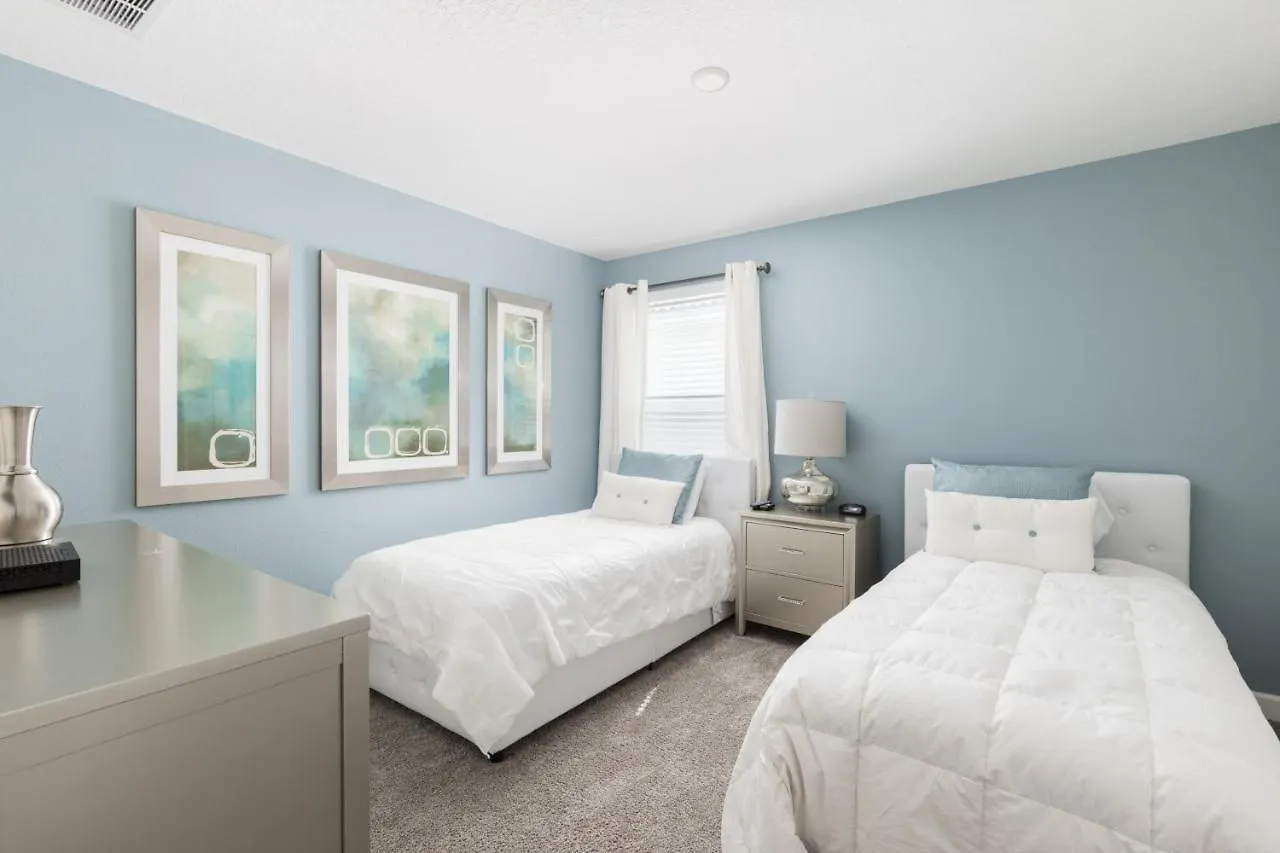 Champions Gate 7, 8 & 9 Bedrooms By Florida Star Vacations Davenport